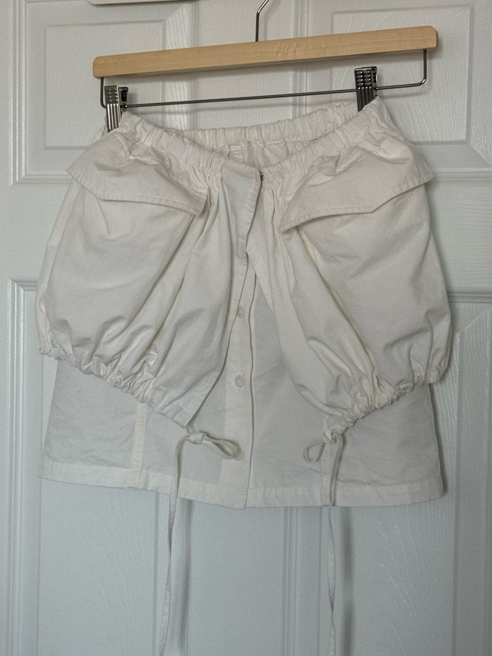 Jacquemus White Balloon-Pocket Cargo Mini Skirt size S (runs small)